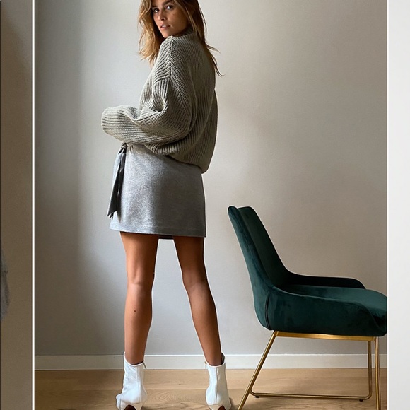 Aritzia Wilfred New Wrap Front Wool Mini Skirt - Grey - Picture 4 of 7
